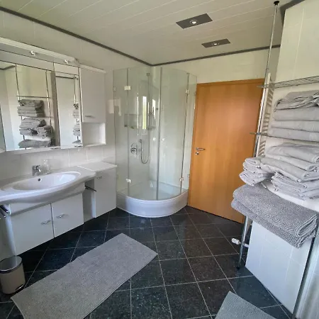 Tolle Ferienwohnung in Löffelsterz Schonungen Exterior foto
